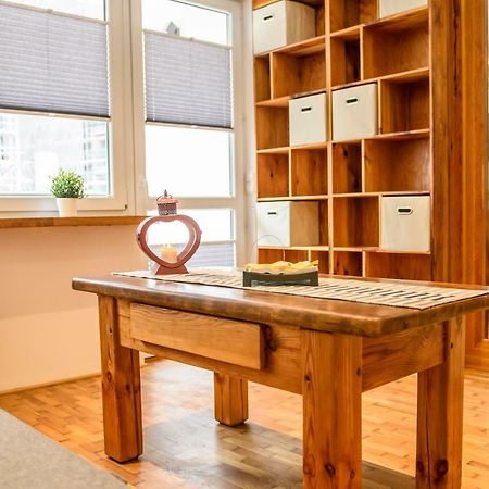 Chmielna Wood Lux Apartment Варшава Екстериор снимка
