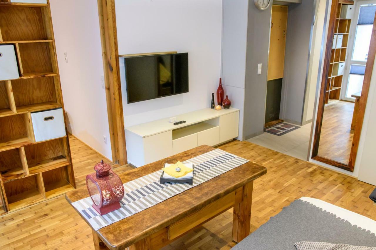 Chmielna Wood Lux Apartment Варшава Екстериор снимка