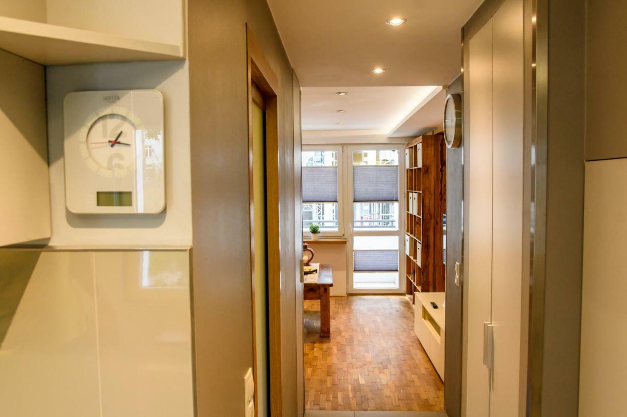 Chmielna Wood Lux Apartment Варшава Екстериор снимка